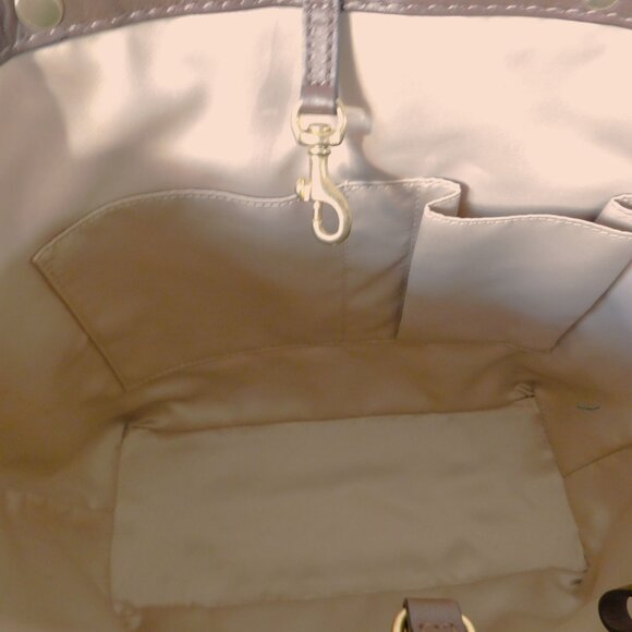 Medium Army Green Camouflage Signature "C" Coach Tote Handbag Purse - Picture 11 of 15